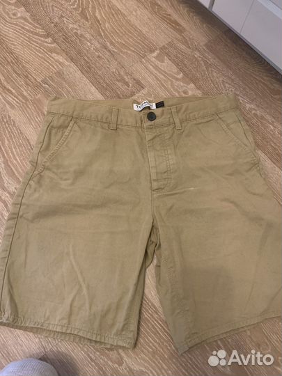 Мужчкие шорты M
