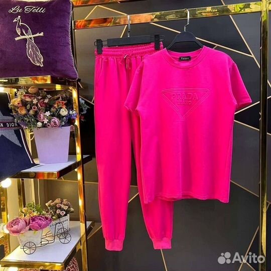 Кстюм женский спортивный