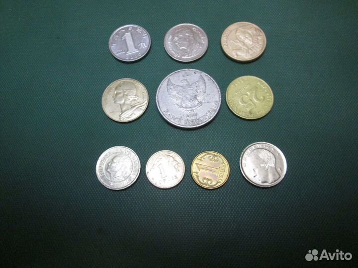 Набор монет мира