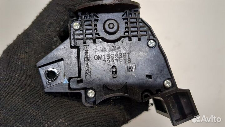 Переключатель поворотов Cadillac STS, 2008