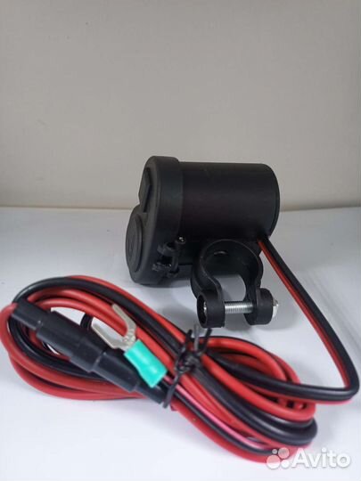 Зарядное устройство с тумблером на руль мотоцикла
