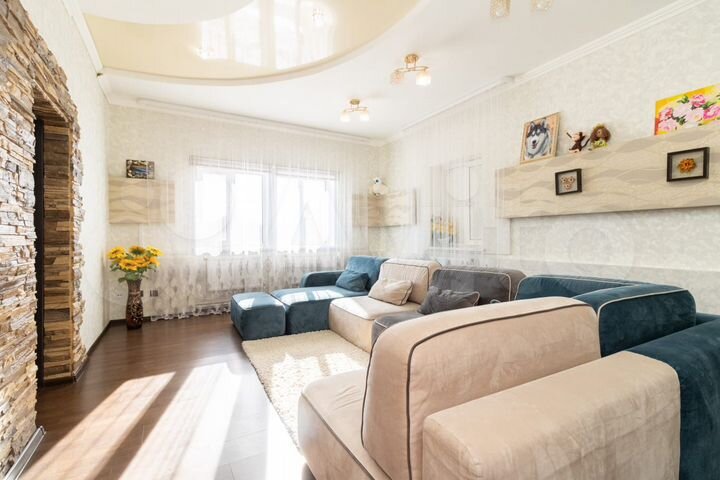 Дом 186,4 м² на участке 15,2 сот.