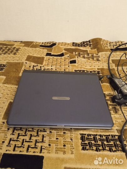 Ноутбук Benq (не включается)