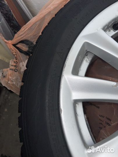 Nokian Tyres Hakkapeliitta R2 2.25 R17