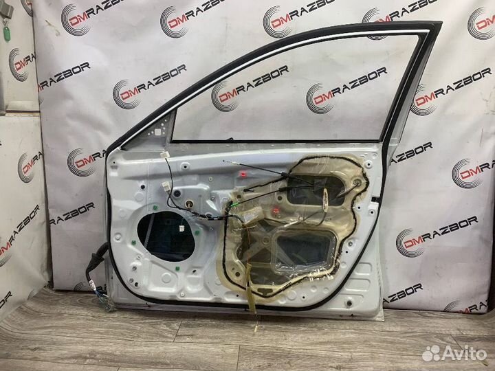 Дверь передняя правая Toyota Camry 40