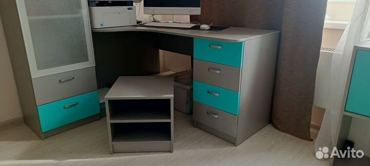 Детский школьный уголок