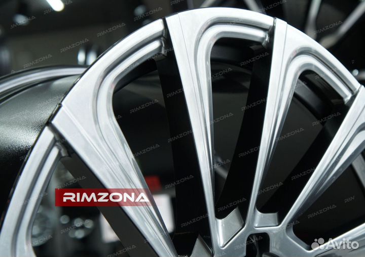 Кованые диски R22 на Mitsubishi Pajero