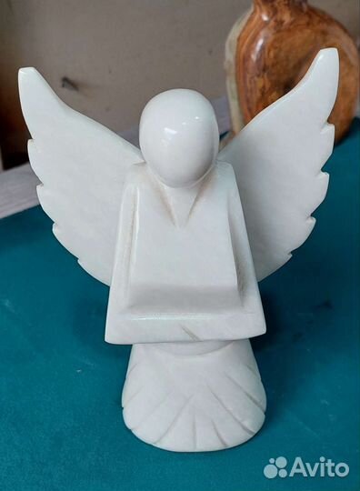 Фигурка из натурального камня