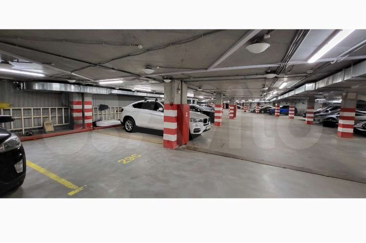 Машиноместо, 18 м²