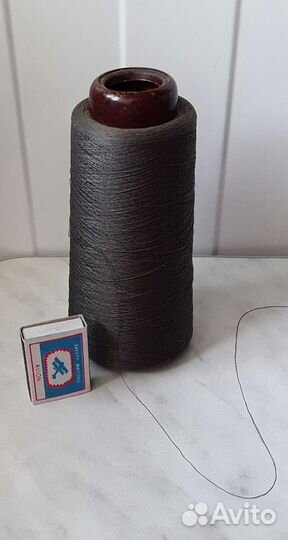 Катушка (бобина) оверлочных ниток