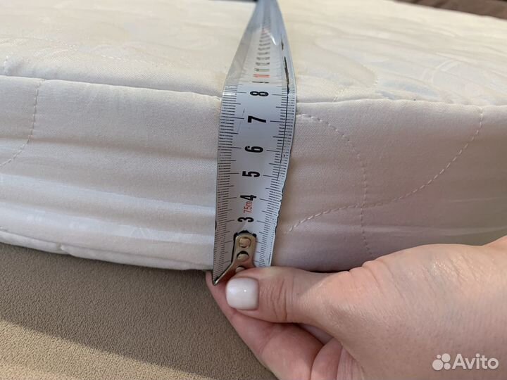 Матрас и простынь