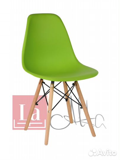 Стол со стульями