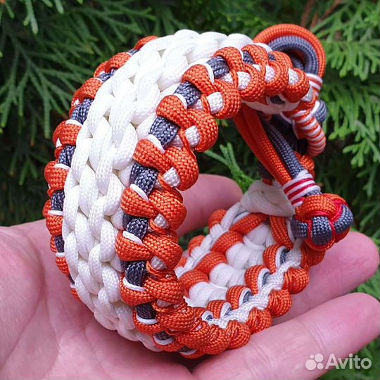 Браслет из паракорда 