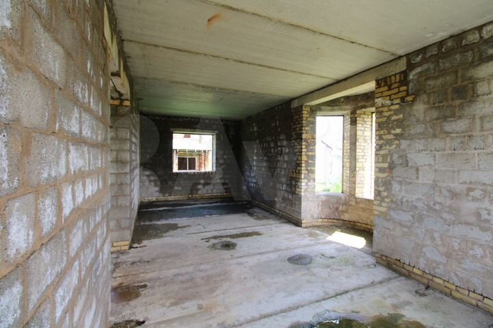 Дом 389 м² на участке 7 сот.