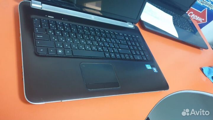 Ноутбук - Hewlett-Packard HP Pavilion dv7- 7DH