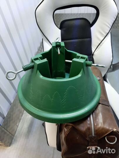 Подставка/основание/держатель для живой ёлки