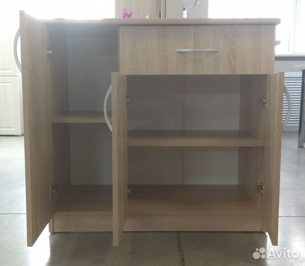 Комод трехстворчатый с одним ящиком София в наличи