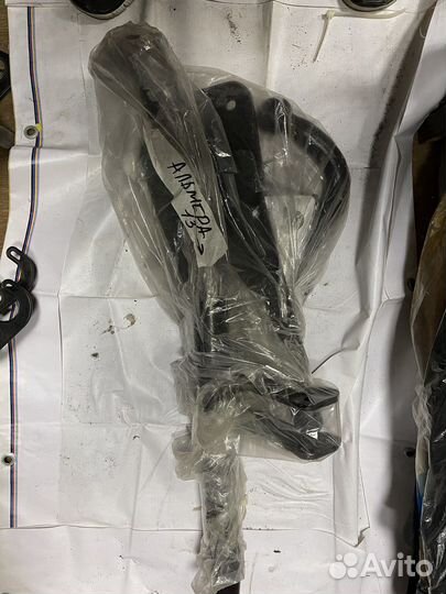 Фаркоп Ниссан Альмера2012