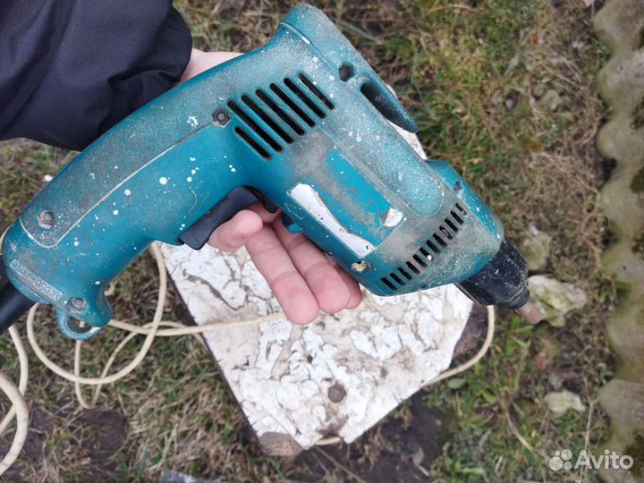 Шуруповерт сетевой