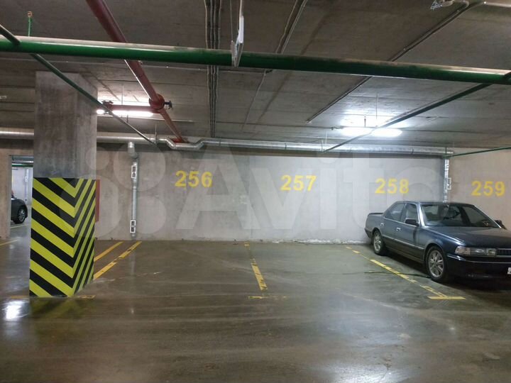 Машиноместо, 14 м²