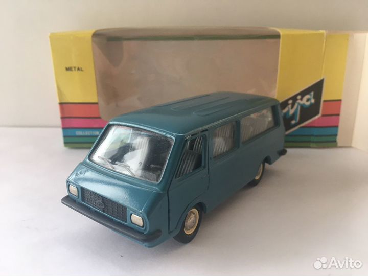 Х Раф-2203 1/43 СССР в коробке