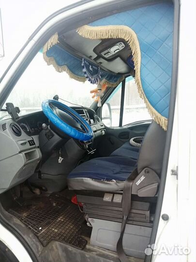 Iveco Daily цельнометаллический, 2007