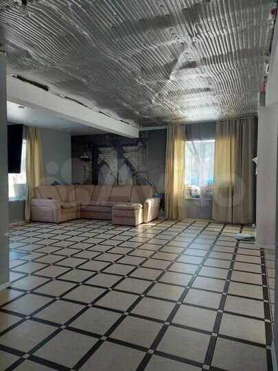 Дом 260 м² на участке 10 сот.