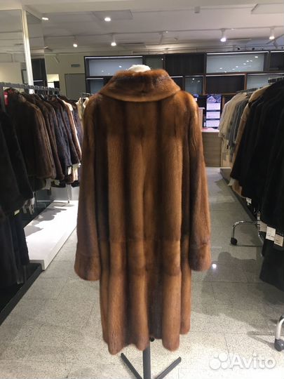 Шуба норковая 54 размер Италия