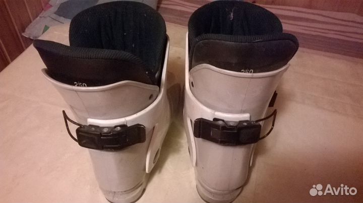 Женские горнолыжные ботинки