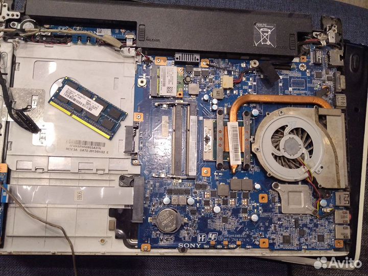 Материнская плата с процессором и памятью