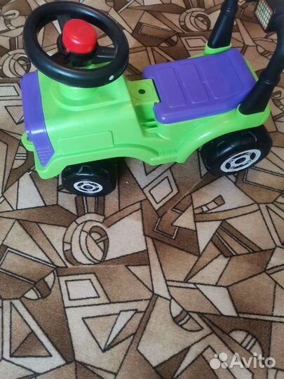 Каталка, толкатель машинка