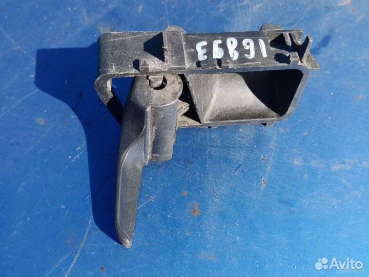 Ручка двери левая Volkswagen Passat B3 седан 2.0