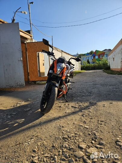 KTM Duke 125