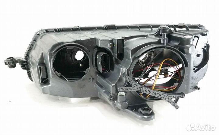 Фара правая Skoda Octavia A7