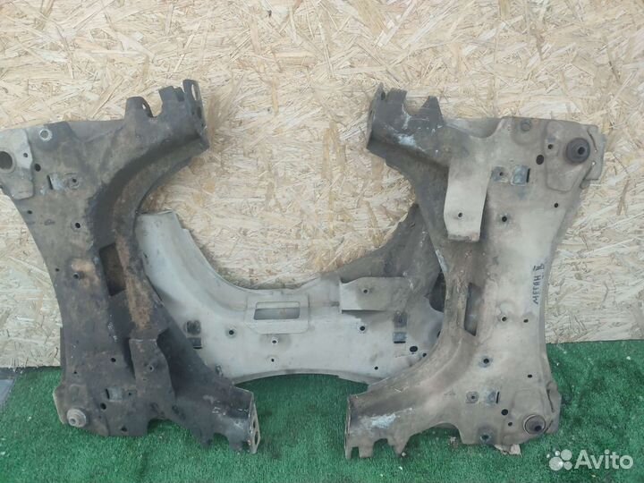 Подрамник Renault Megane 2