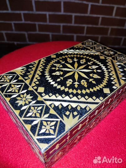 Роскошная шкатулка