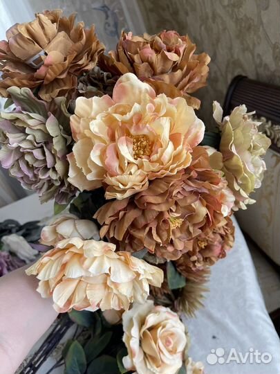 Букет из искусственных цветов