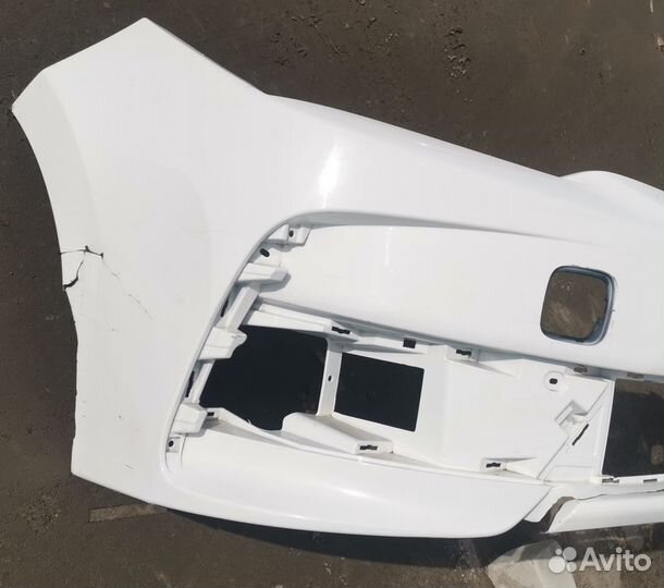 Бампер передний бу Toyota Corolla E180 restail