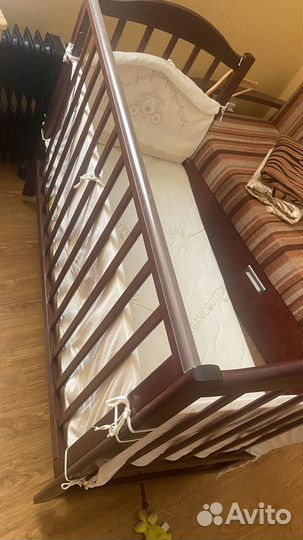 Детская кроватка
