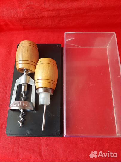 Подарочный набор. Штопор и пробка для бутылки