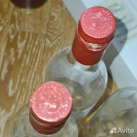 Бутылки и коробки от элитного коньяка