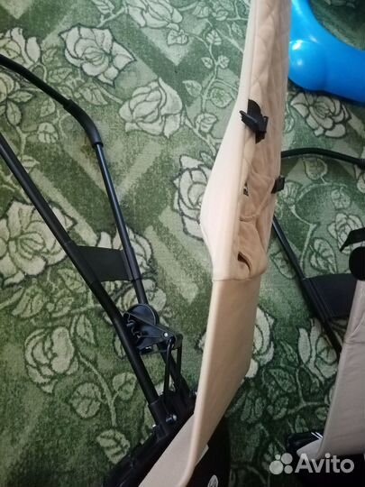 Шезлонг детский