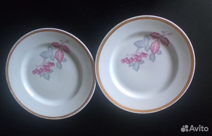 Тарелки десертные