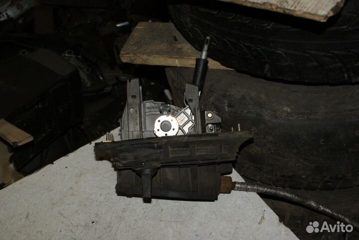 Шифтер АКПП Audi A4 B5 8D 8D0713093 762270112