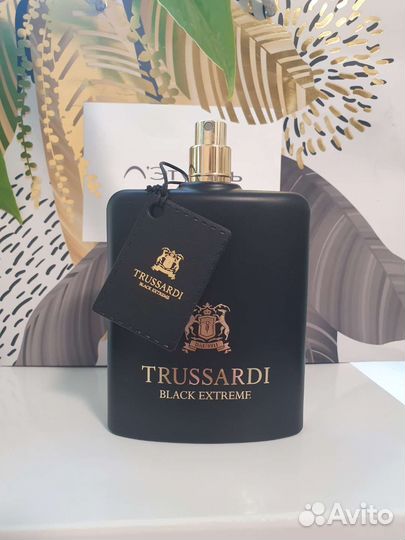 Trussardi black extreme