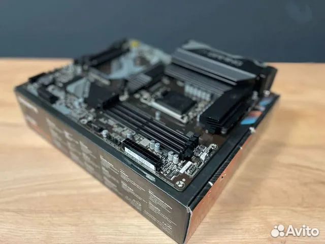 Новая мат.плата Gigabyte B760 Gaming X AX