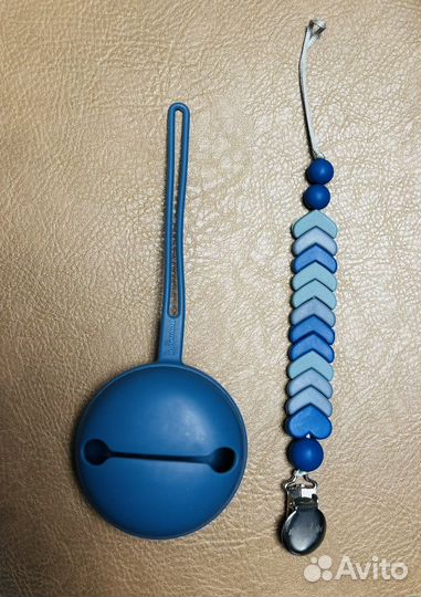 Футляр для пустышки Paomma c держателем Beloved