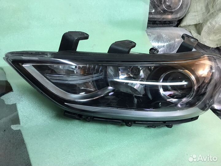 Фара левая Hyundai Elantra 6 оригинал