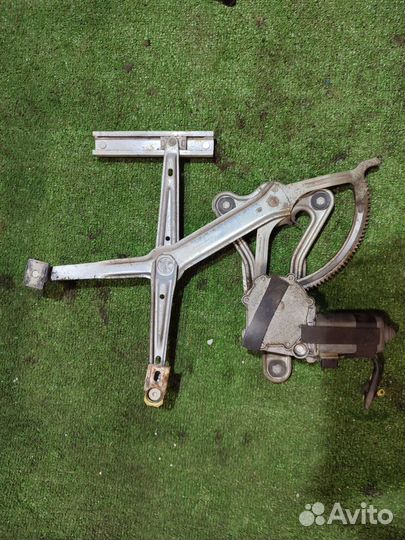 Электростеклоподъемник Mercedes w124