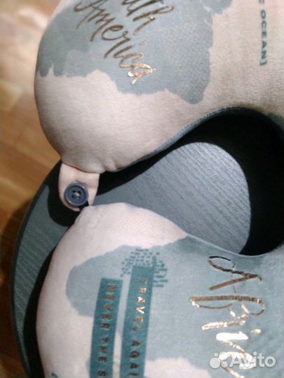 Подушка для путешествий